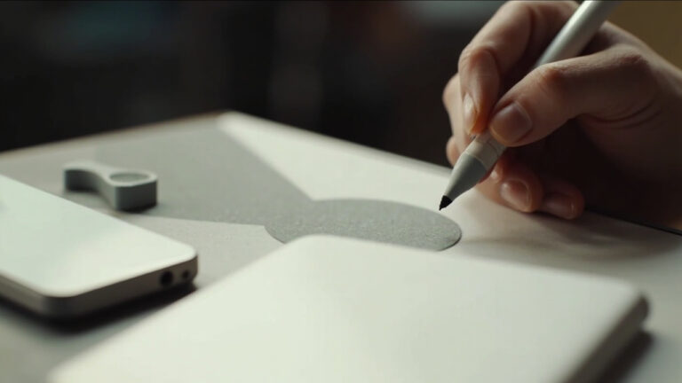 Apple Pencil Pro vs Logitech Crayon: Drawing on iP